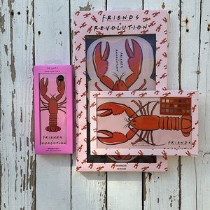 ❣️HOST PICK❣️ Friends Series Lobster Gift Set of Three Items NWT